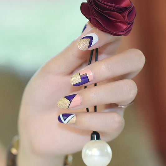GRAPHIC CHIC